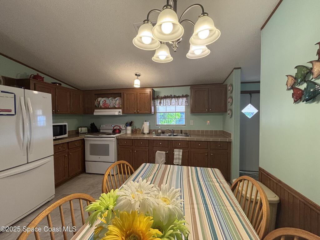 9755 61st Place, Sebastian, FL 32958