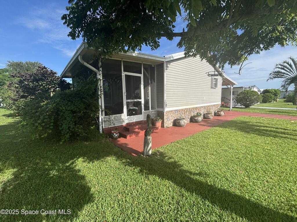 9755 61st Place, Sebastian, FL 32958