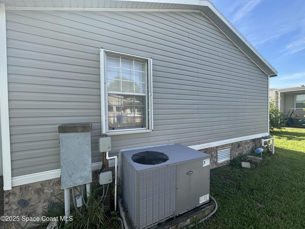 9755 61st Place, Sebastian, FL 32958