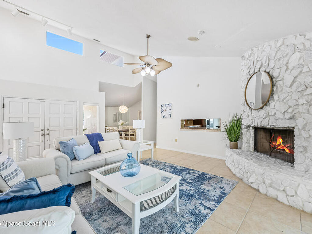 3070 Rio Plumosa, Indialantic, FL 32903
