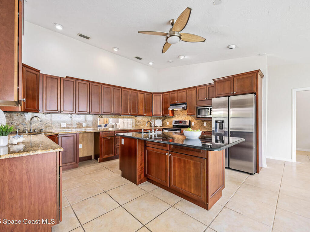 3070 Rio Plumosa, Indialantic, FL 32903