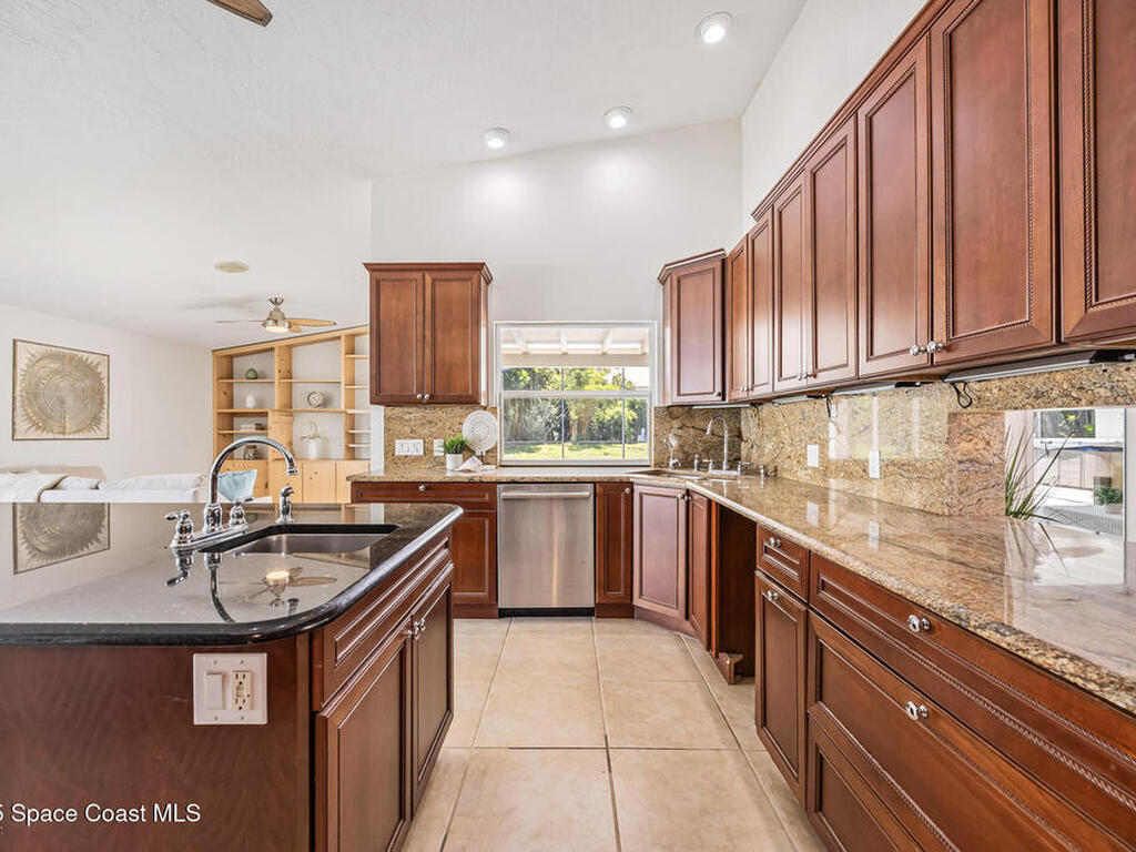 3070 Rio Plumosa, Indialantic, FL 32903