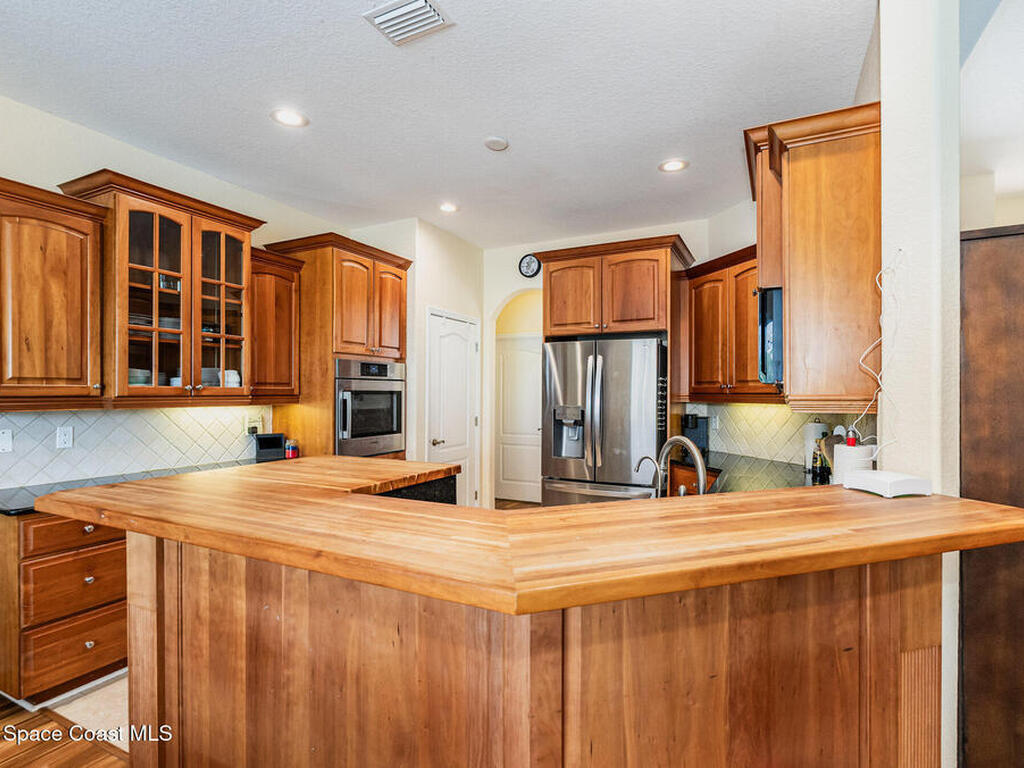 5820 Herons Landing Drive, Suntree, FL 32955