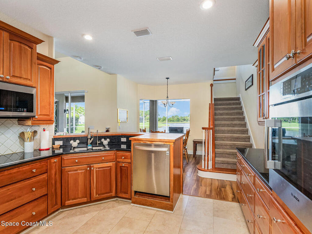 5820 Herons Landing Drive, Suntree, FL 32955