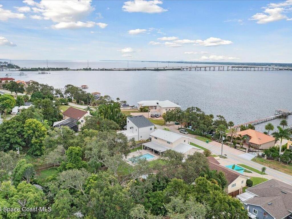 2125 Indian River Drive, Cocoa, FL 32922