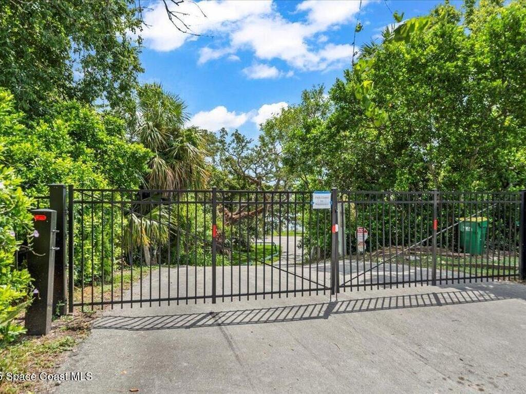 2125 Indian River Drive, Cocoa, FL 32922