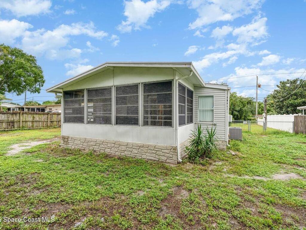 1585 Seneca Drive, Melbourne, FL 32935