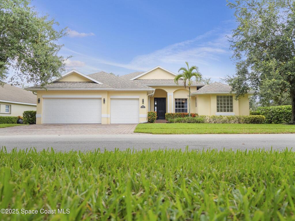 4100 Abington Woods Circle, Vero Beach, FL 32967