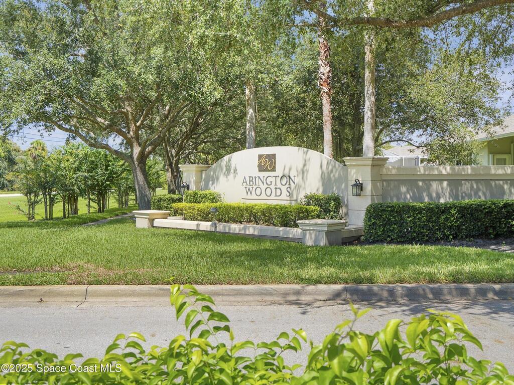4100 Abington Woods Circle, Vero Beach, FL 32967
