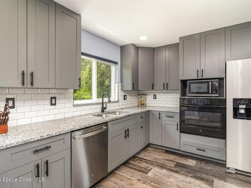 3844 Saint Armens Circle, Melbourne, FL 32934