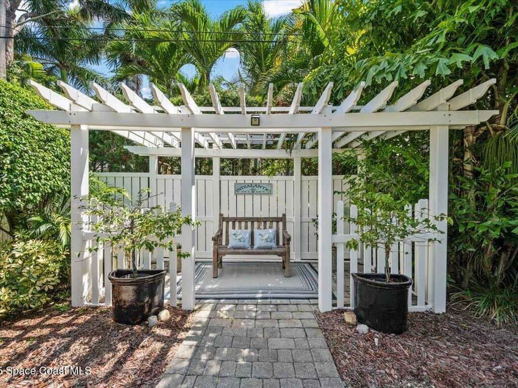 433 Miami Avenue, Indialantic, FL 32903