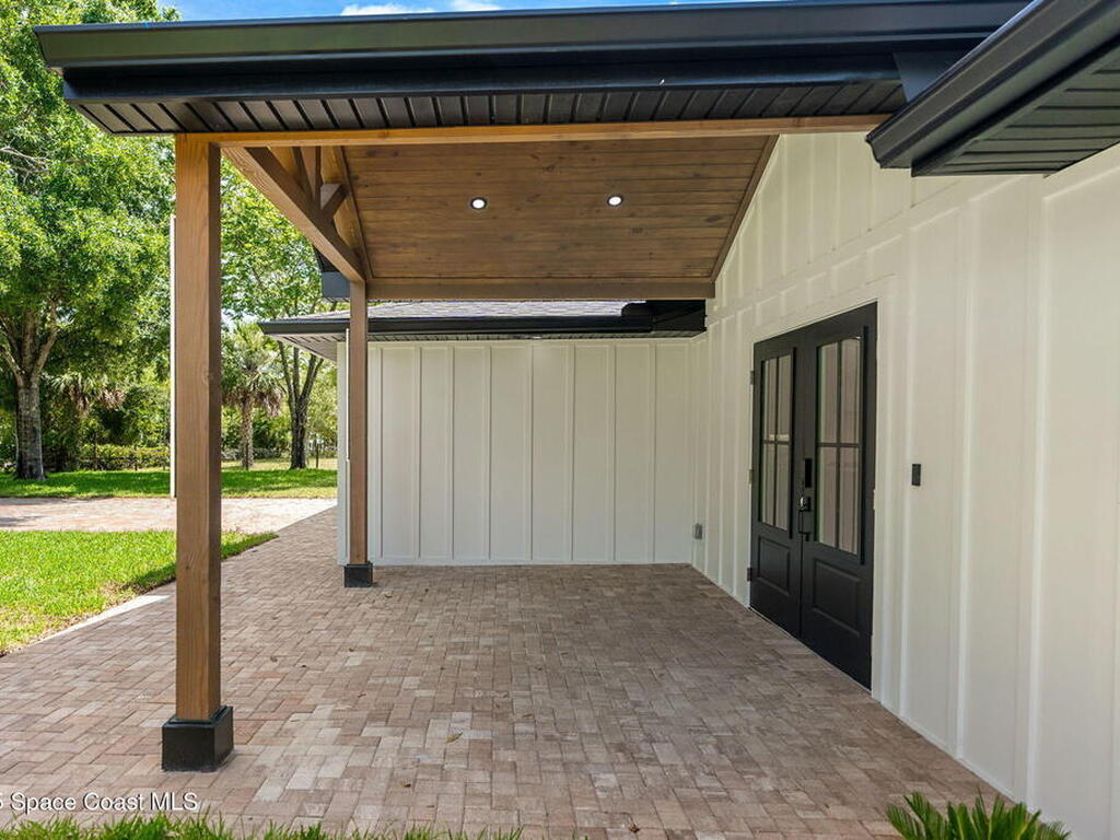 4313 Country Road, Melbourne, FL 32934