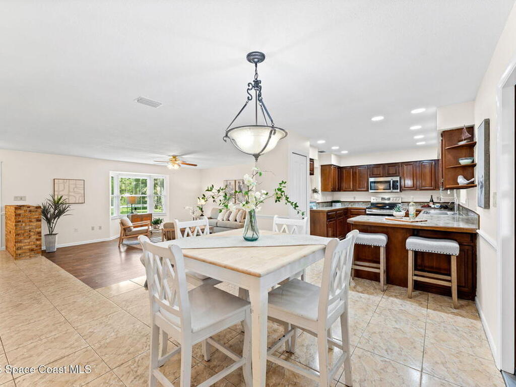 2175 Lacourt Lane, Malabar, FL 32950