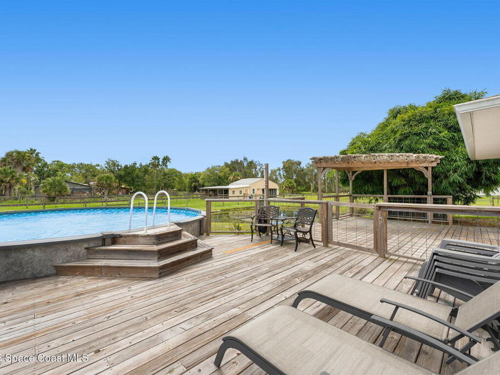 2175 Lacourt Lane, Malabar, FL 32950