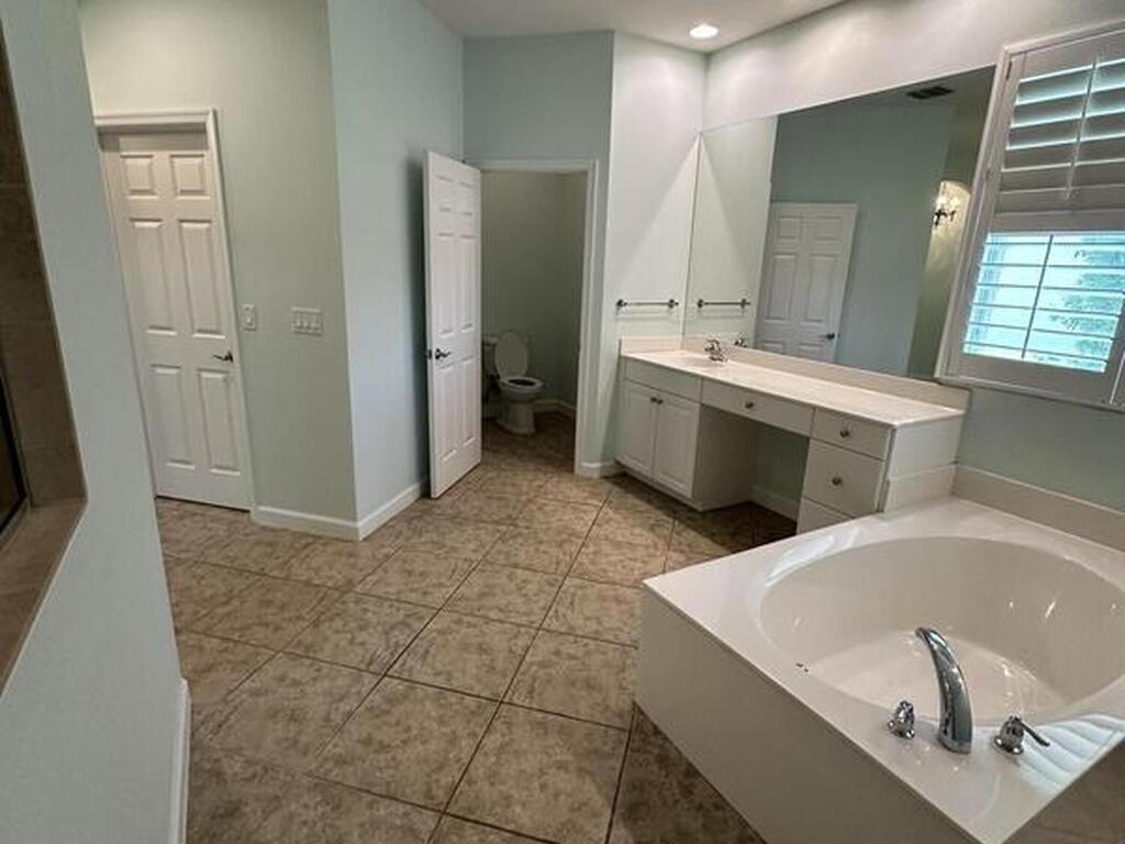7679 Fieldstone Ranch Square, Vero Beach, FL 32967