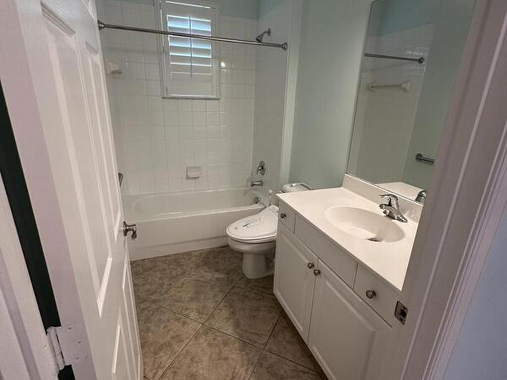 7679 Fieldstone Ranch Square, Vero Beach, FL 32967