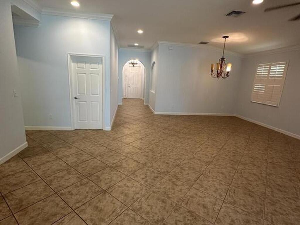 7679 Fieldstone Ranch Square, Vero Beach, FL 32967