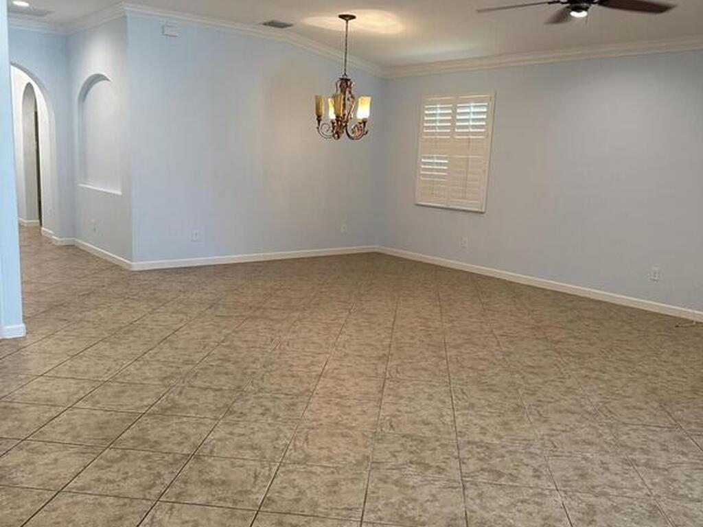 7679 Fieldstone Ranch Square, Vero Beach, FL 32967
