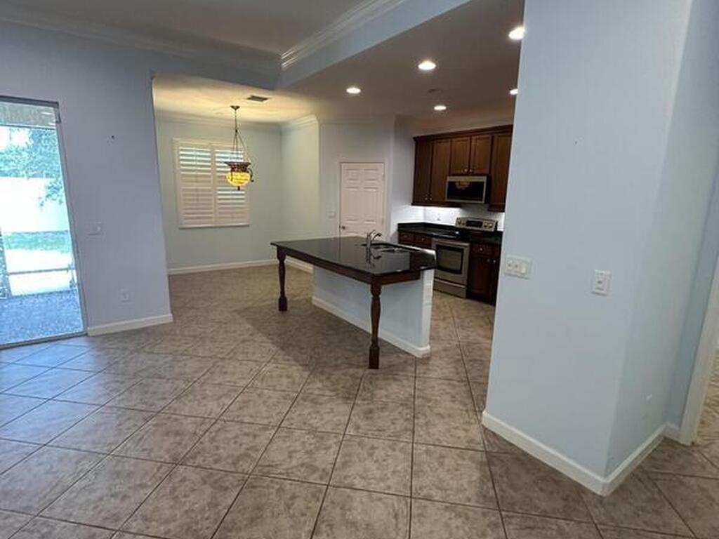 7679 Fieldstone Ranch Square, Vero Beach, FL 32967