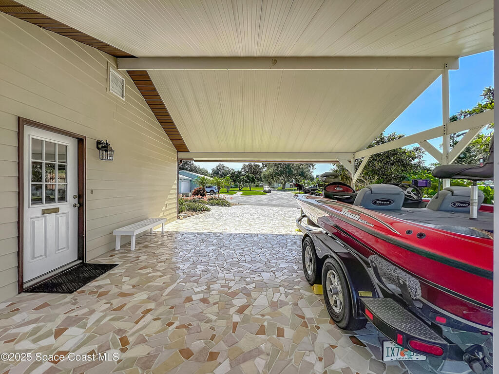 534 Minnow Court, Kenansville, FL 34739