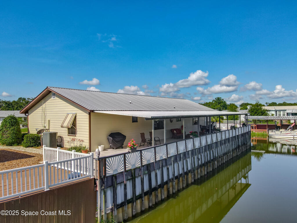 534 Minnow Court, Kenansville, FL 34739