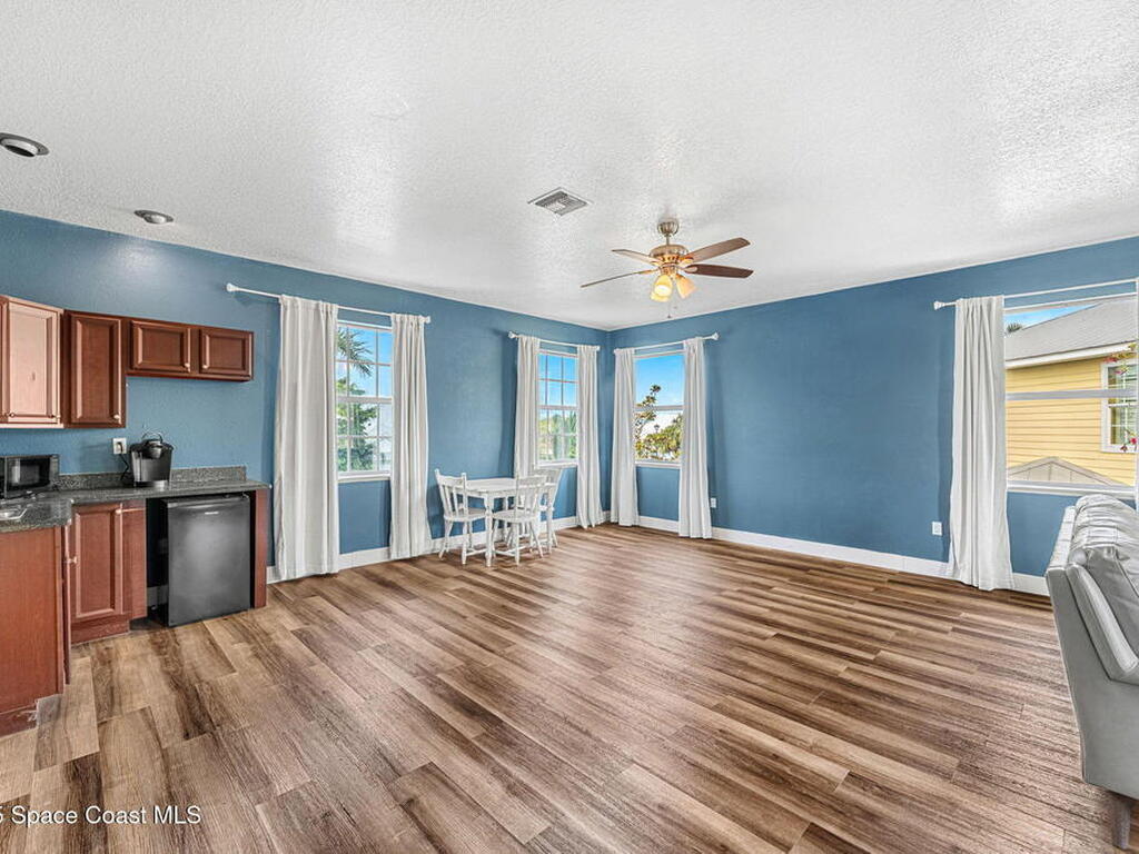 48 Harbor Circle, Cocoa Beach, FL 32931