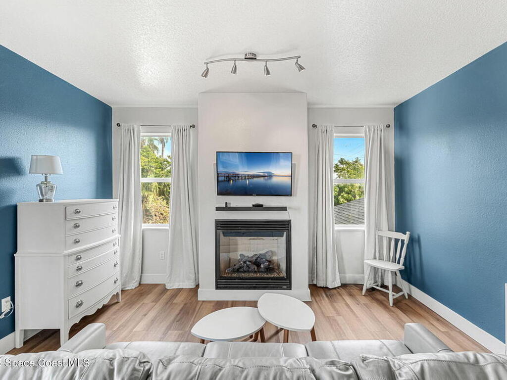 48 Harbor Circle, Cocoa Beach, FL 32931