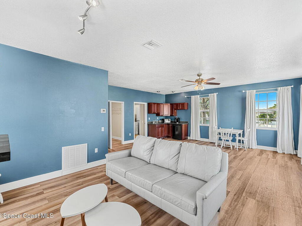 48 Harbor Circle, Cocoa Beach, FL 32931