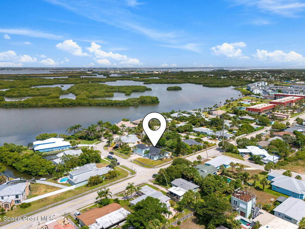48 Harbor Circle, Cocoa Beach, FL 32931