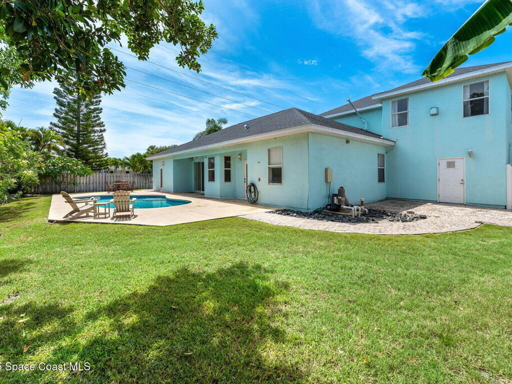 48 Harbor Circle, Cocoa Beach, FL 32931