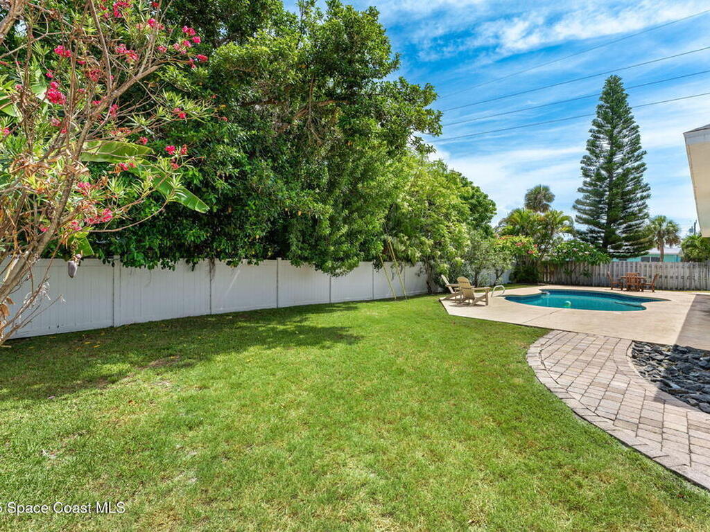 48 Harbor Circle, Cocoa Beach, FL 32931