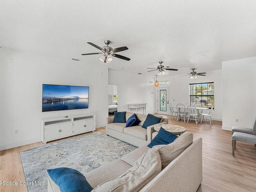 48 Harbor Circle, Cocoa Beach, FL 32931