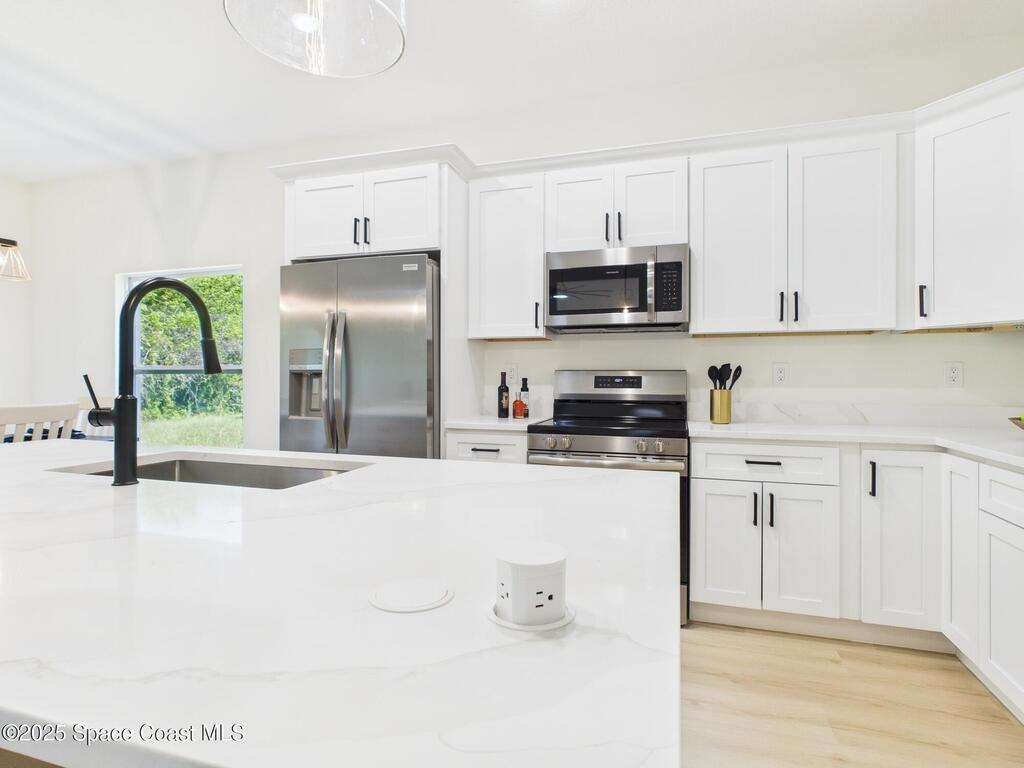 7855 92nd Court, Vero Beach, FL 32967