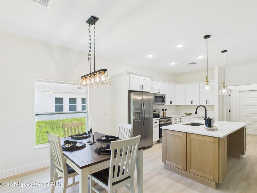 7855 92nd Court, Vero Beach, FL 32967