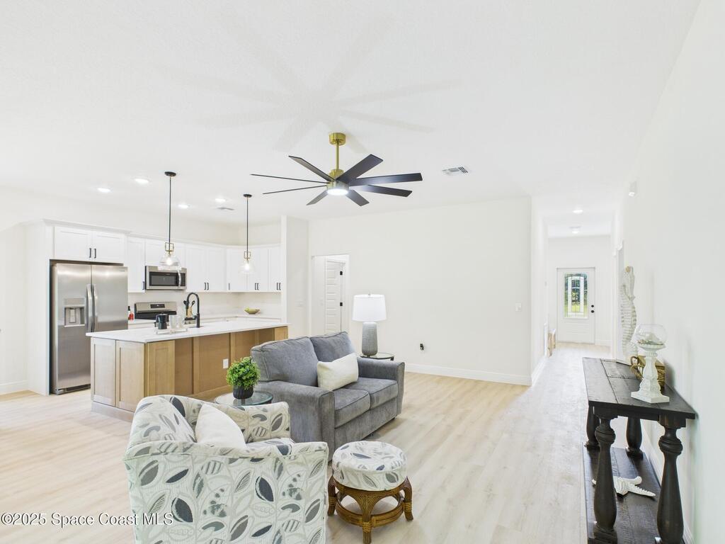 7855 92nd Court, Vero Beach, FL 32967