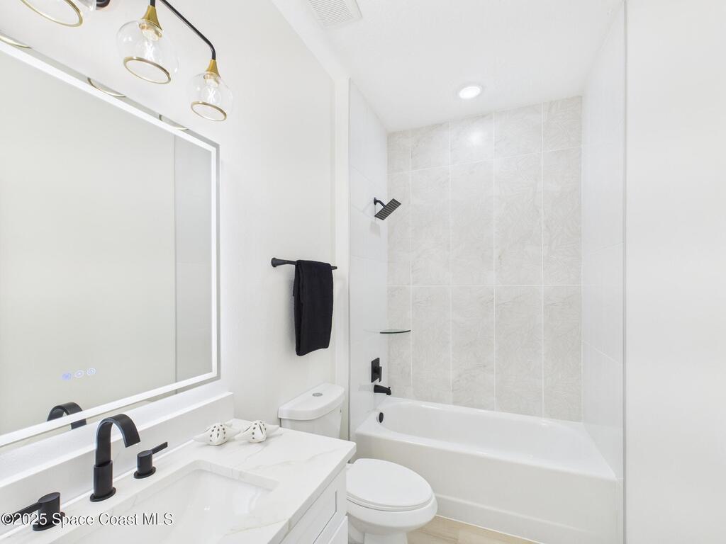 7855 92nd Court, Vero Beach, FL 32967