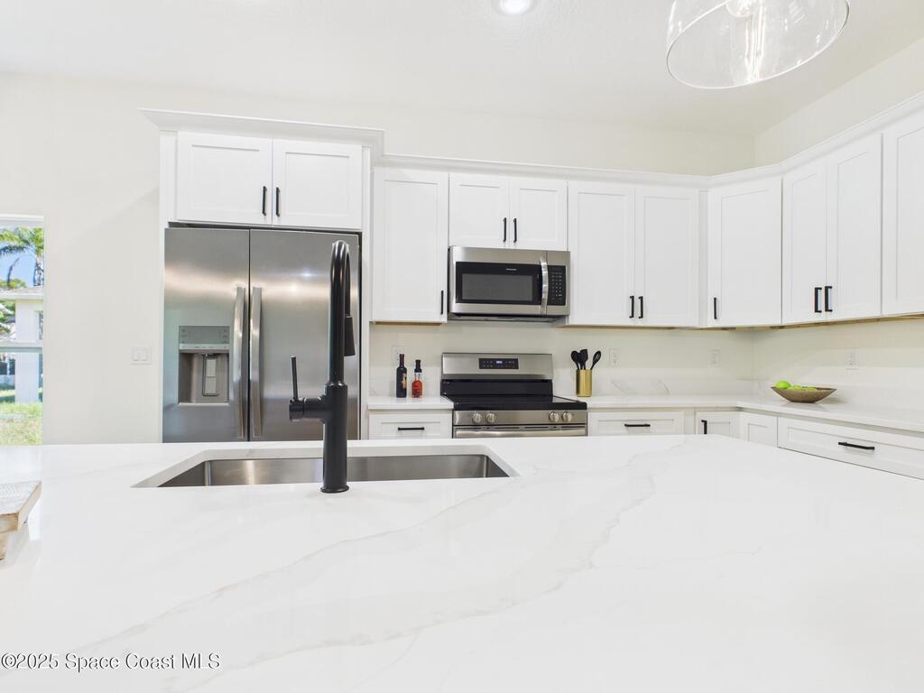 7855 92nd Court, Vero Beach, FL 32967