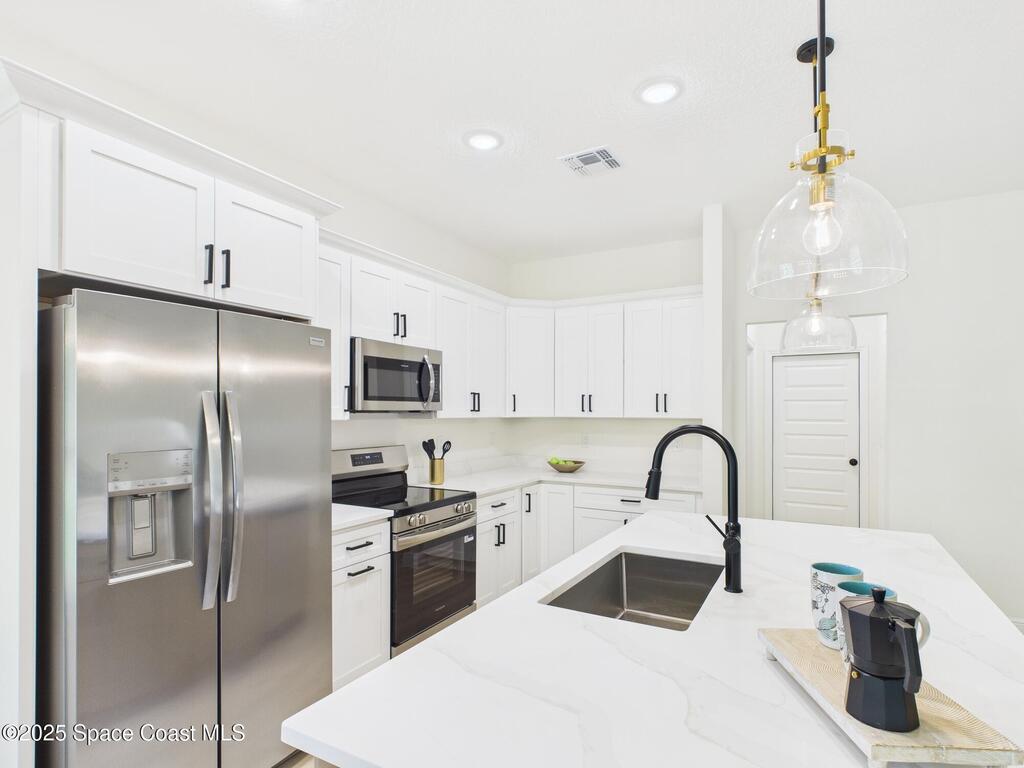 7855 92nd Court, Vero Beach, FL 32967