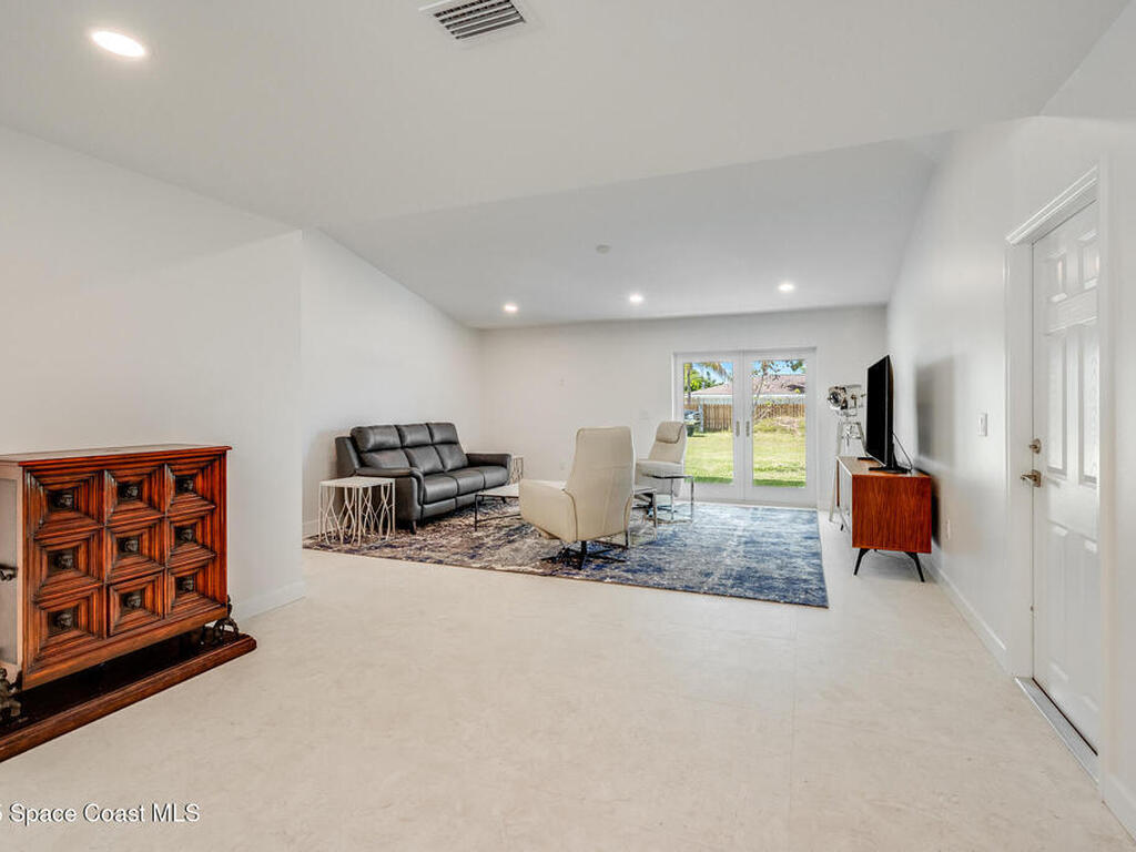 157 Miami Avenue, Indialantic, FL 32903