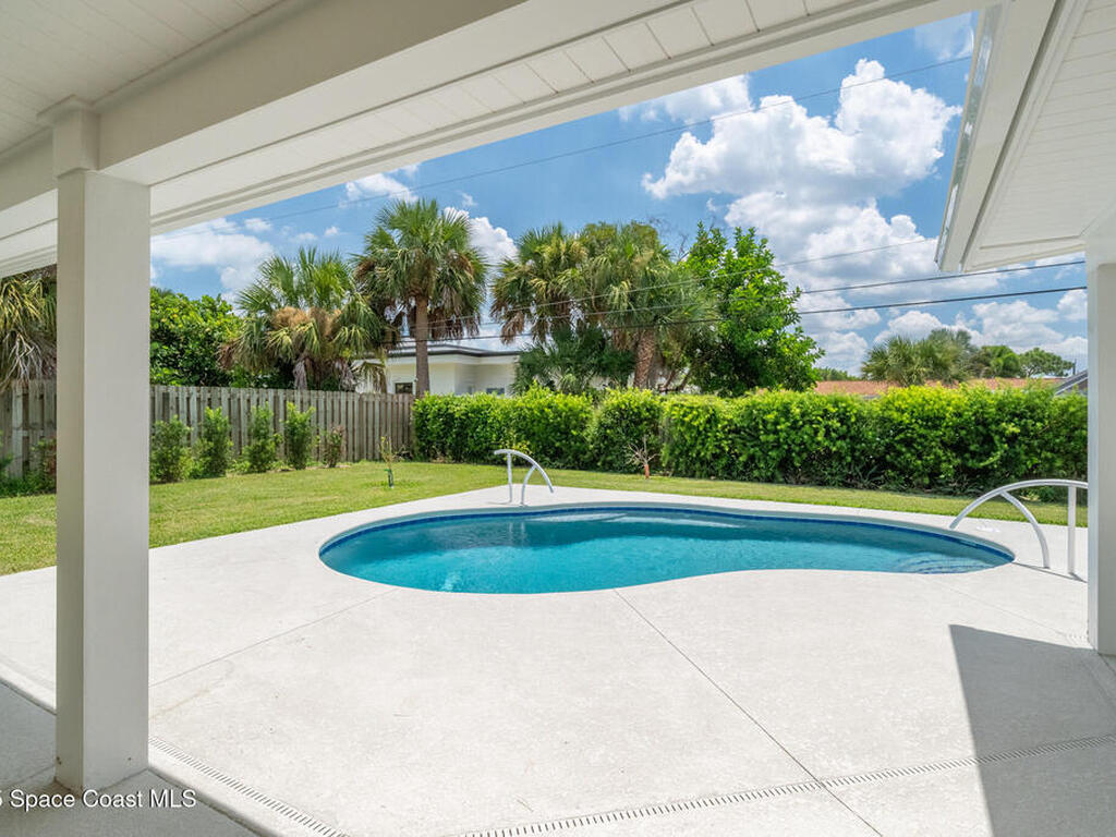 157 Miami Avenue, Indialantic, FL 32903