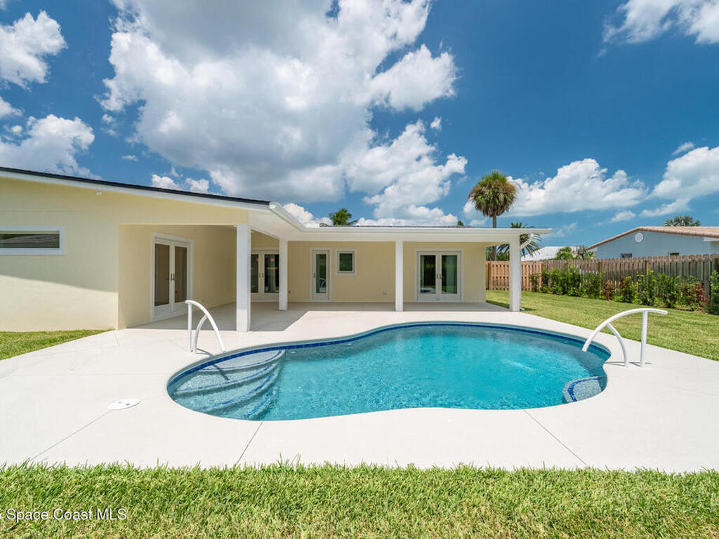 157 Miami Avenue, Indialantic, FL 32903