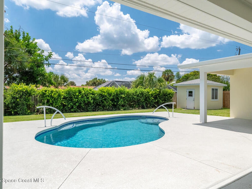157 Miami Avenue, Indialantic, FL 32903
