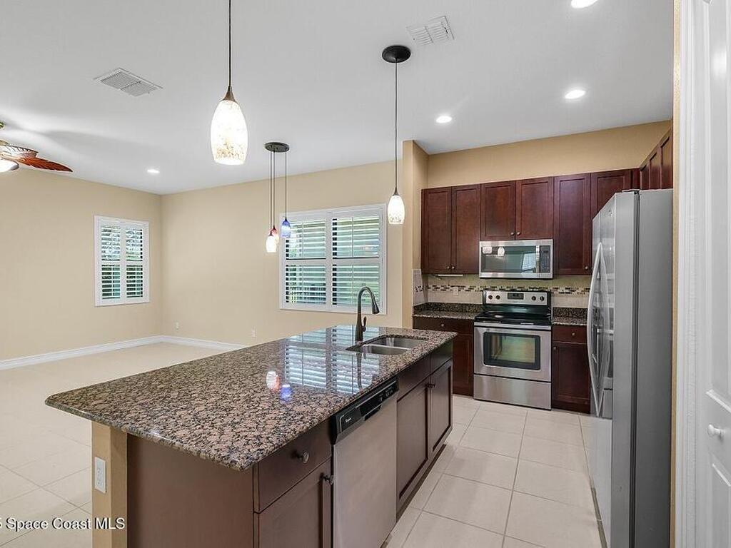 5526 40th Avenue, Vero Beach, FL 32967