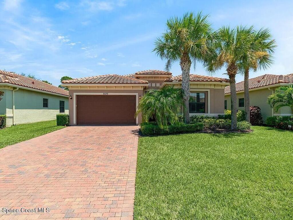 5526 40th Avenue, Vero Beach, FL 32967