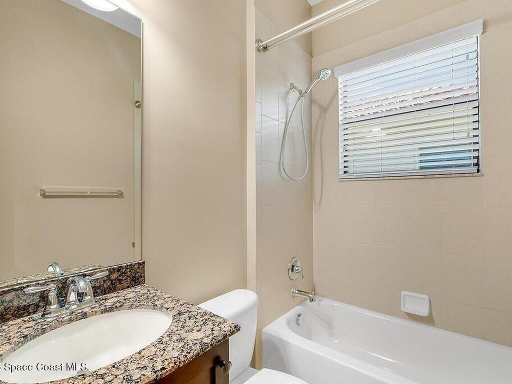 5526 40th Avenue, Vero Beach, FL 32967