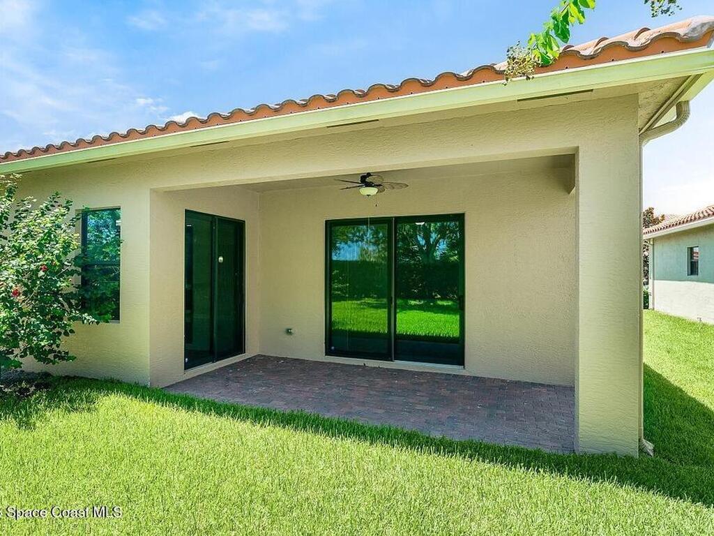5526 40th Avenue, Vero Beach, FL 32967