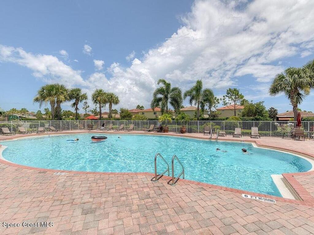 5526 40th Avenue, Vero Beach, FL 32967