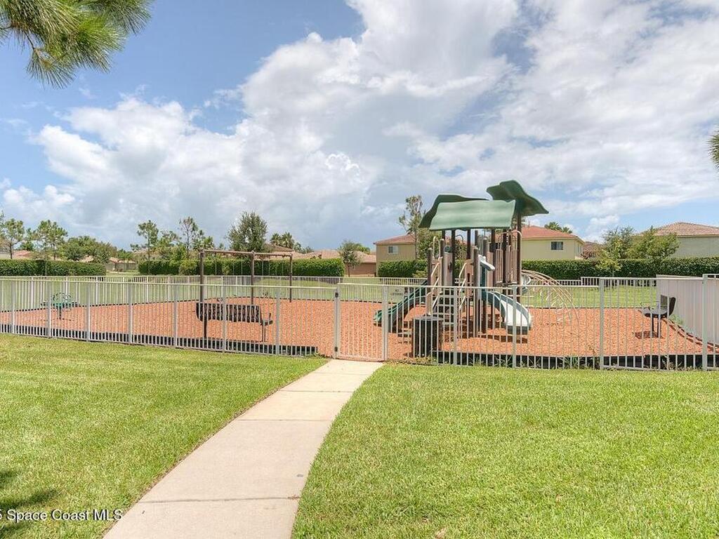 5526 40th Avenue, Vero Beach, FL 32967