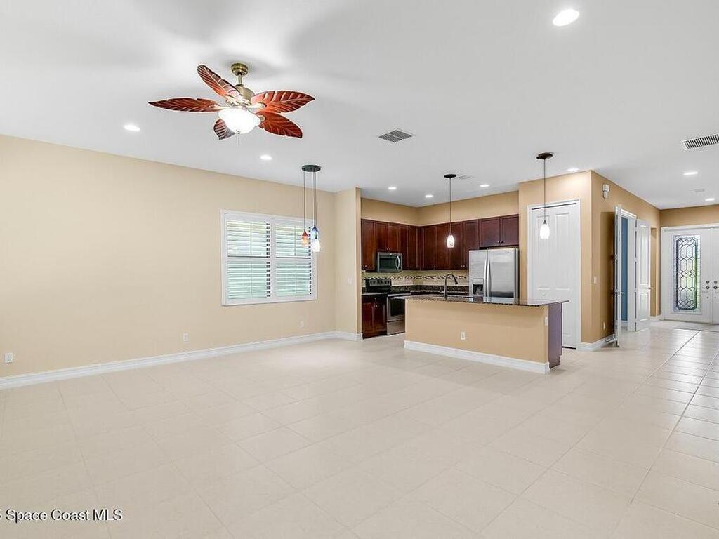 5526 40th Avenue, Vero Beach, FL 32967