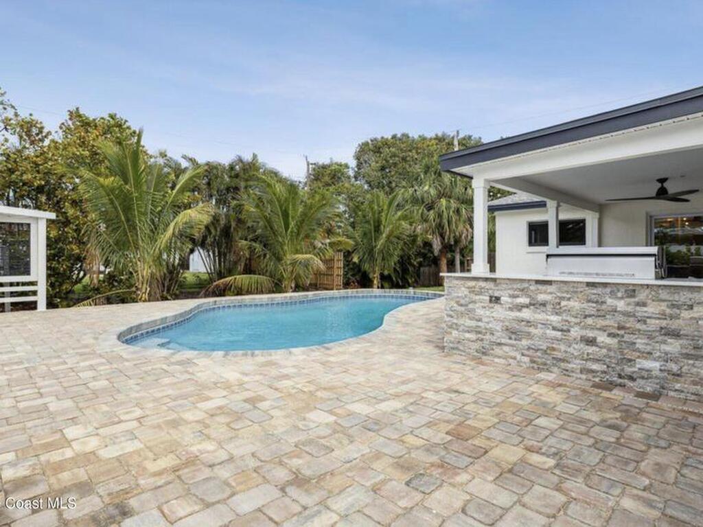 1190 Yacht Club Boulevard, Indian Harbour Beach, FL 32937